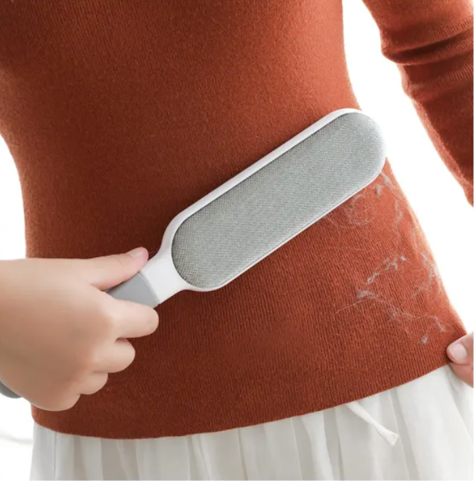Electrostatic Hair Remover Brush